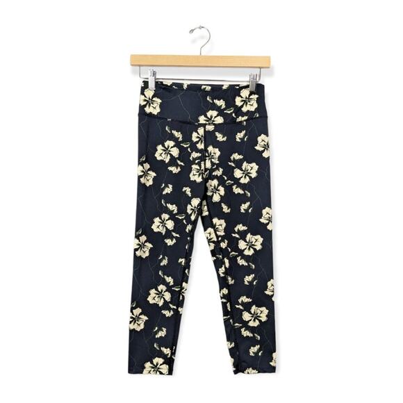Sam Edelman Pants - Sam Edelman Bold Garden Green Floral Cropped Leggings Size S
